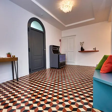 La Terra Di Mezzo Aparthotel *