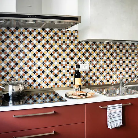 La Terra Di Mezzo 아파트호텔 Saliceto